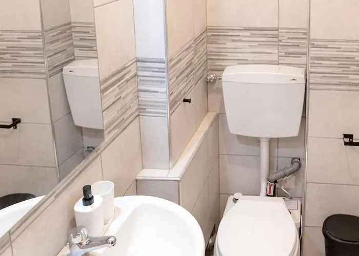 Large Family - 4 Bedrooms With Free Parking Near San Paolo Metro & By Rhr Apartamento *