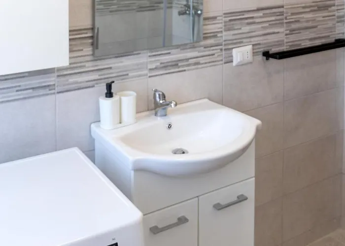 Apartamento Large Family - 4 Bedrooms With Free Parking Near San Paolo Metro & By Rhr *