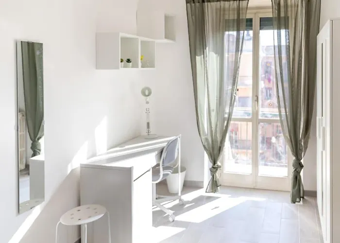 Apartamento Large Family - 4 Bedrooms With Free Parking Near San Paolo Metro & By Rhr *