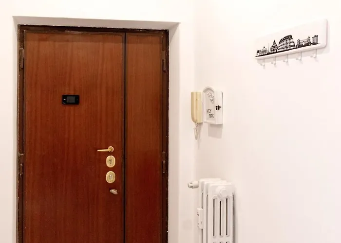 Apartamento Large Family - 4 Bedrooms With Free Parking Near San Paolo Metro & By Rhr *
