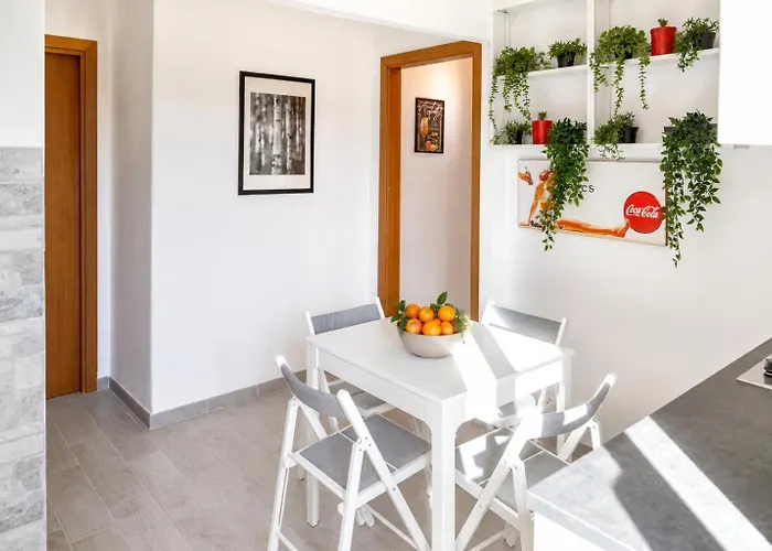 Large Family - 4 Bedrooms With Free Parking Near San Paolo Metro & By Rhr * Roma